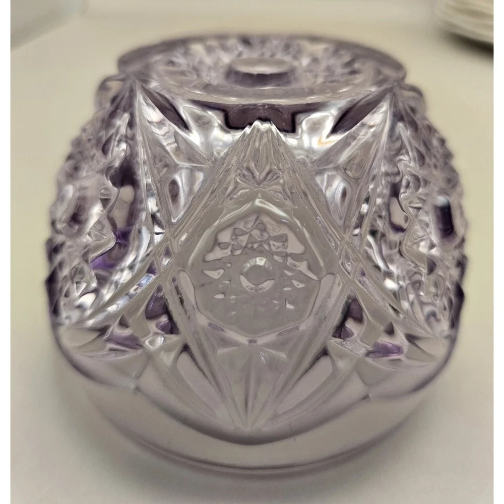 Lilac Crystal Cup Starburst‎ Pattern. Hand Crafted 1990's (#19)